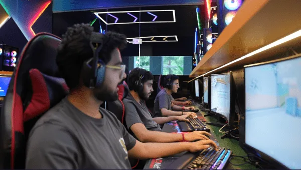 desportz students practicing gameplay