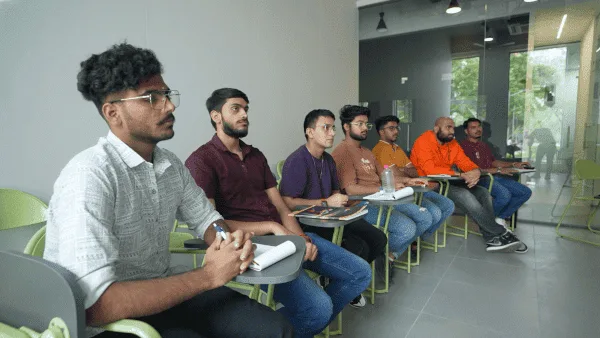 desportz students taking introductory session